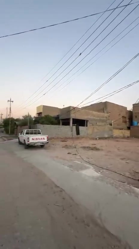 🏡 قطعة أرض ركنية مميزة للبيع – حي الأمير

إذا كنت تبحث عن موقع مميز للسكن أو الاستثمار، فهذه فرصتك.

📍 الموقع: حي الأمير
📐 المساحة: 319 متر مربع

✨ مميزات العقار:
✅ قطعة ركنية بواجهة وأبعاد ممتازة.
✅ مطلة على ساحة وشارع بعرض 15 متر.
✅ شارع مبلط وجميع الخدمات متوفرة.
✅ بالقرب من حسينية حي الأمير.
✅ إمكانية بيع كامل المساحة أو نصف القطعة حسب رغبة المشتري.
✅ العقار باسم شخص واحد والتحويل مباشر.

💯 موقع مميز وسعر منافس مقارنة بأسعار المنطقة، مما يجعله فرصة مناسبة للسكن أو للاستثمار.

📞 للاستفسار والتواصل:
مراجعة مكتب سجاد سامي للاستثمار العقاري
📍 الحلة – حي الحسين – مجاور حلويات لبنان

📱 *********** (متوفر واتساب)
📱 *********** (أبو سامي)

نخدمكم بثقة وخبرة.
