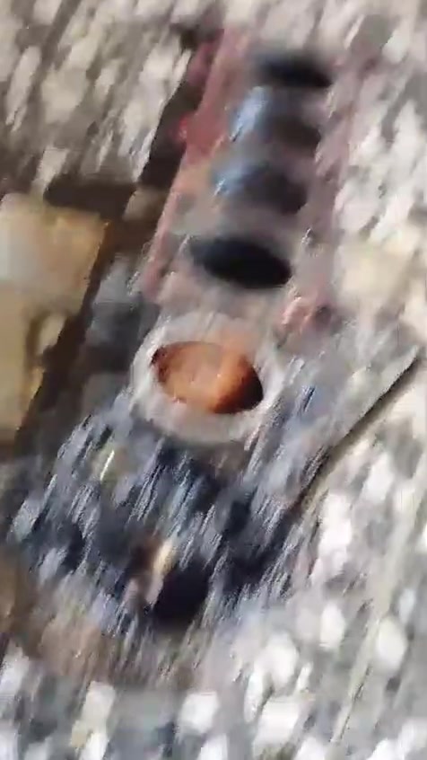 سايبا موديل 2013 سياره مطلوبه هئيه اخضو سنويه طوني وصل سياره مكينه صار سبوع شادها كسر كارتون واضح بل فيديو كير بل جيس نوزلات جدد درايم شفتات جدد اذاين محرك جدد بوربرنات جدد شاشه دوشمه سياره جاهز ترايك وين متريد سعر 14 قفل مكاني الامين بغداد رقم ***********
