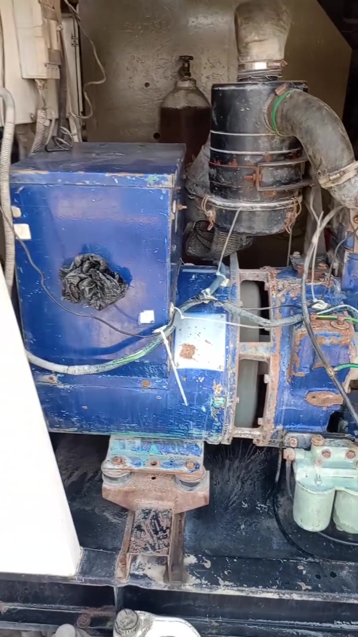 مولد أفيكو ( فئات ) 50kv    للبيع  *********** اخت الجديده لا بخار ولا صرف ولا دخان شرط الحمل
