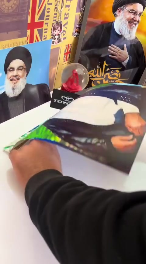 حبر وفكرة *********** لطلب ولأستفسار 
التخصص: طباعة الصور واللوحات الفنية على الخشب الطبيعي والمعالج
شعارنا: حيث يلتقي إبداع الفكرة بجودة الحبر ودفء الخشب.
