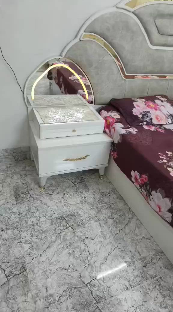 غرفه نوم أخو الجديد مليون وبي مجال غرفة ٩ قطع
كنتور ٧ أبواب وياه دوشك


**إذا كنت صاحب هذا الإعلان وتريد حذفه لأي سبب، رجاءا أرسل رسالة إلى الدعم الفني**