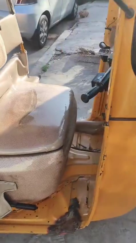 سلام عليكم تكتك للبيع تفصيل داخل منشور مكلف بل نشر ***********
