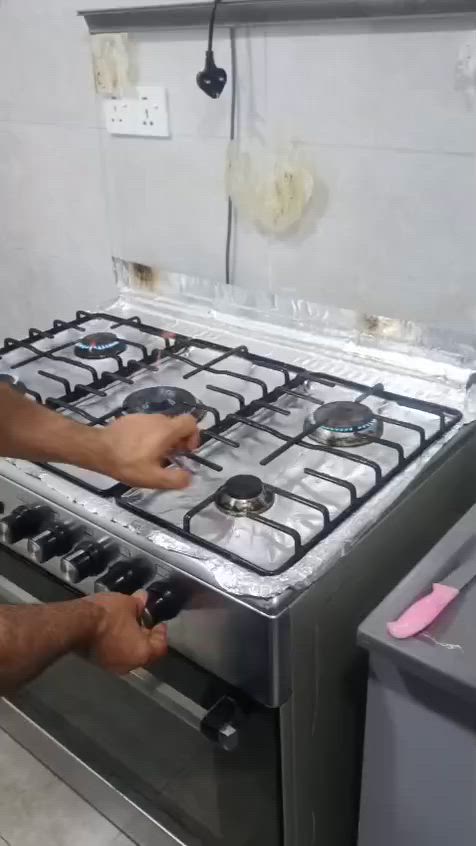 إسلام عليكم عندي طباخ فريش مصري مرتب ونضيف وفرن وشوايته موجوده وكلشي متوفر مابي اي نقص السعر 155بي مجال 

وعندي طباخ ثاني مرتب ونضيف شوايه وفرن وكهرباء شغاله وكلشي جاهز ومرتب ورح يعجبكم السعر 170 تجي تفحص تقتنع وتاخذ لانتصال حبايبي ***********
