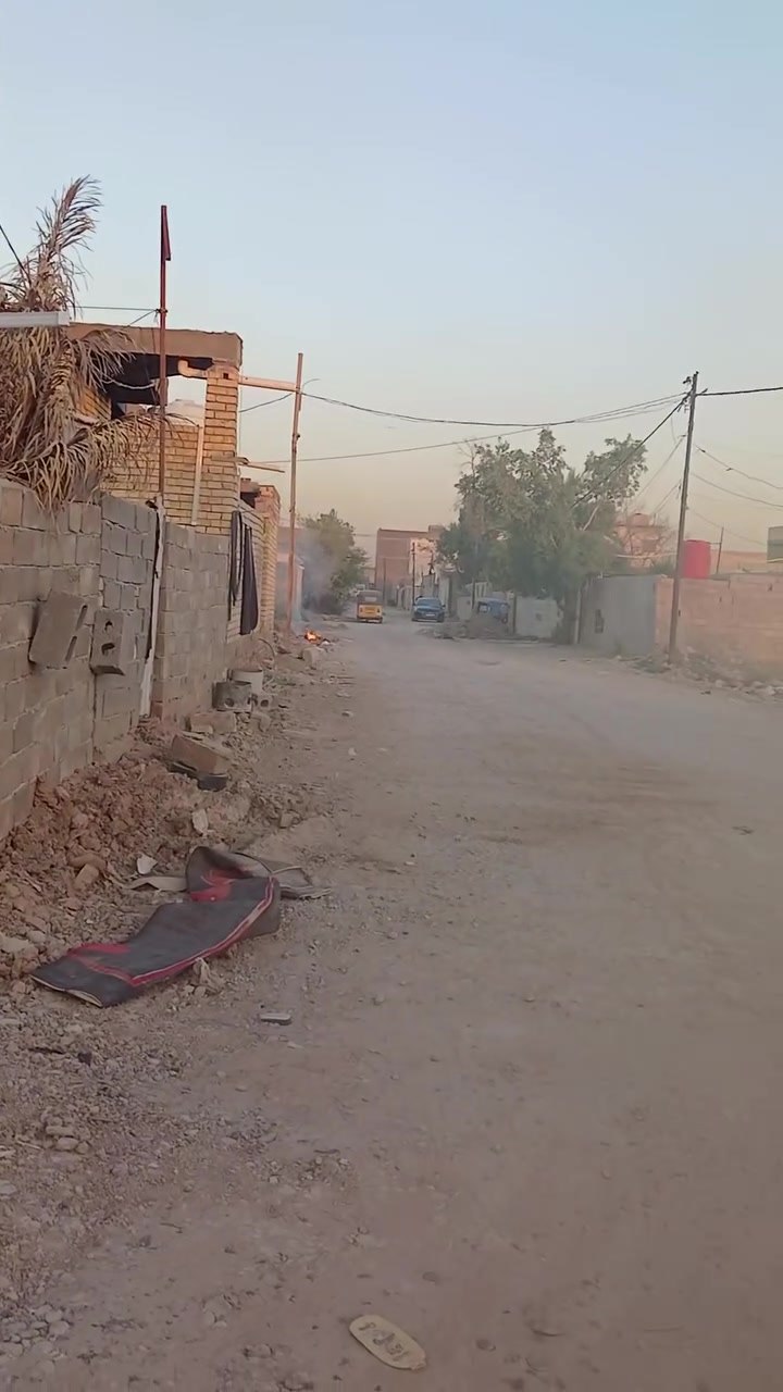 بغداد مدينة الصدر الحميديه القريه بالفرع مال العماره الجديده سند ٢٥
***********
