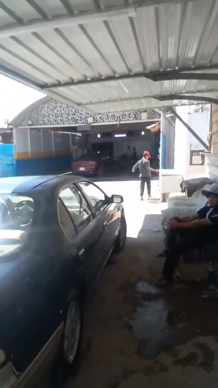 السلام عليكم نيسان مكزما موديل ٩٩للبيع السعر 40 ورقه وبيها مجال للشراي عنوان بغداد السياره بسمي رقمي ***********
