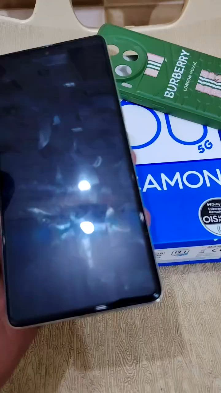 تكنو كومان 30 الــــــــ5G فول نظافة ذاكرة 512
عشوائية 12+12 
وياه فقط كارتون شاحن ماكو نقطة مهمه ارجو الانتباه
 جهاز غني عن التعريف طبعآ للشراي والجناي الي يعرف التكنو 
مكاني نجف نجف نجف 
السعر والاستفسار 
***********واتساب فقط1
***********  اتصال فقط2
