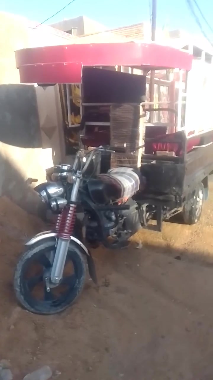 السلام عليكم ستوته للبيع جهازه من كلشي ماعدا بس الباتري تخلي باتري تشتغل على السلف سعرها ٨٥٠ وبيها مجال الشاري يتصلل عنواني نجف شارع المطار الجديد الاستفسار ع الرقم التالي*********** بيه واتساب واعيد واكثرر الشاري يدلل
