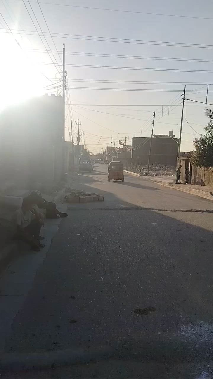 السلام عليكم بيت للبيع مساحته 50متر سكف عكاده مكان سبع قصور شارع كريش البيت من مبني صارله شهرين سند 25  للستسفار ***********   السعر 26 وبي مجال
