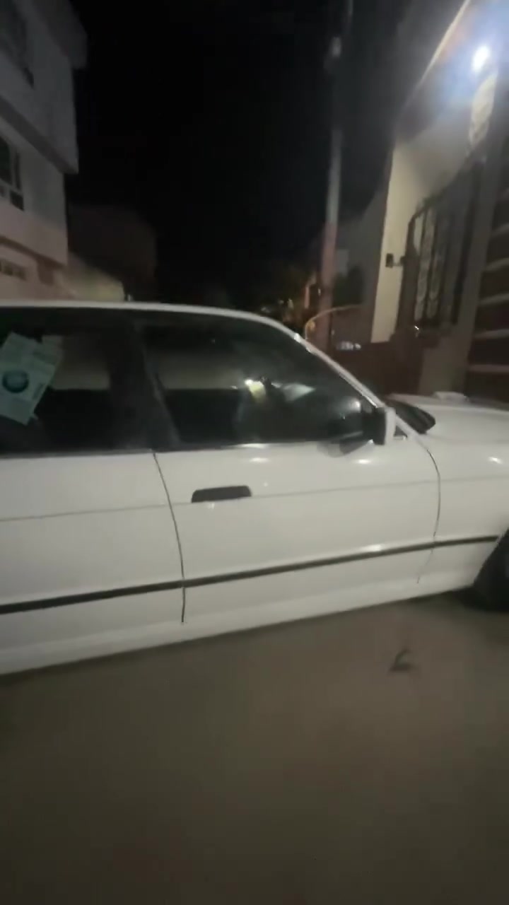 سلاوی خواله‌هه‌موولایك
Bmw1990 525 گیر عادی 
ئارم پلاستیكی سلیمانی به‌شه‌رت
4 جام كابرا
ناو جلد
تایه‌وویلی موشه‌به‌ك
ته‌قه‌وره‌قه‌و ئه‌كسلو گیرومه‌كینه‌ێ به‌شه‌رت 
تازه‌ بۆیاخ كراوه‌ 
35 گه‌لاو معامله‌یه‌ كه‌م 
***********
