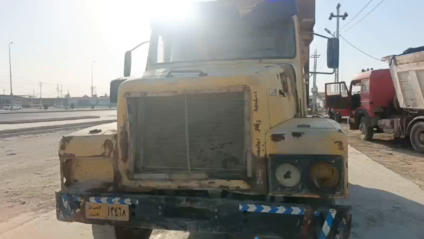 سلام عليكم 
فولفو ابو زلوف للبيع مكينه وكير جدد شرط التحويل سنويه ساقطه مكانه الانبار السعر 12 مليون 
الاستفسار اتصال ***********
