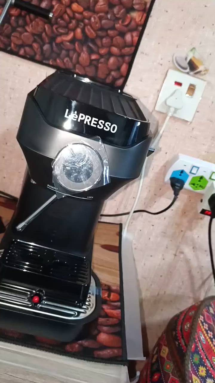 lepresso lucenero للبيع
وصلتنا من الإمارات كامل بالكرتون جدید فقط مستخدم شي قليل جدا للتجربة لضمان شغل مثل ما موجود بالفيديو.

بورتافلتر قياس 54
ملحقاتها
رینك
فلتر دبل شوت 
سنكل شوت

تامبر احترافي

230 الف...


**إذا كنت صاحب هذا الإعلان وتريد حذفه لأي سبب، رجاءا أرسل رسالة إلى الدعم الفني**