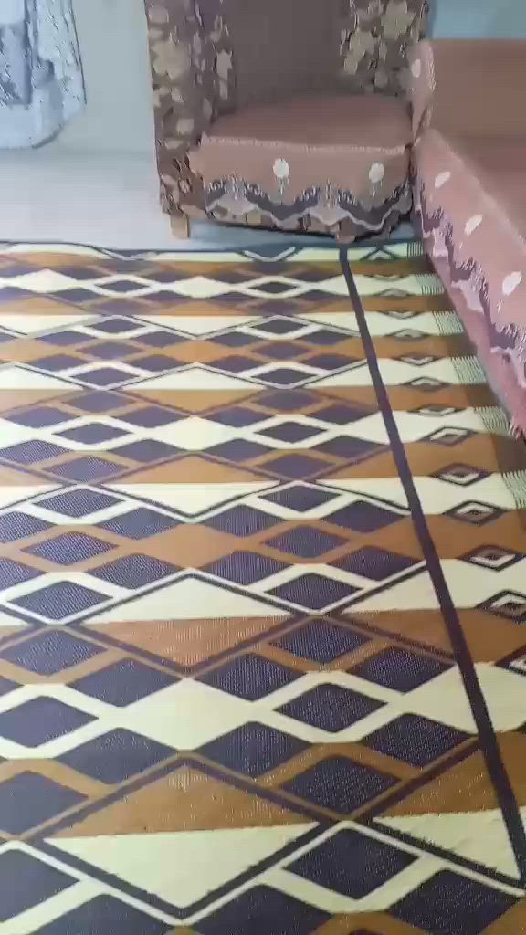 سلام عليكم اخوان عندي ديوان للبيع أسعر 250//11متر ابي مجال ديوان نضيف ديوان خسبو عراقي هذا رقمي للتواصل مع ***********
