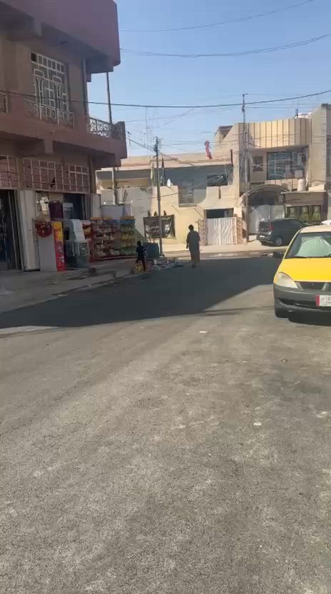 سلام عليكم بيت للبيع في شعب نهايت حي اور  مساحه 60متر 
***********
