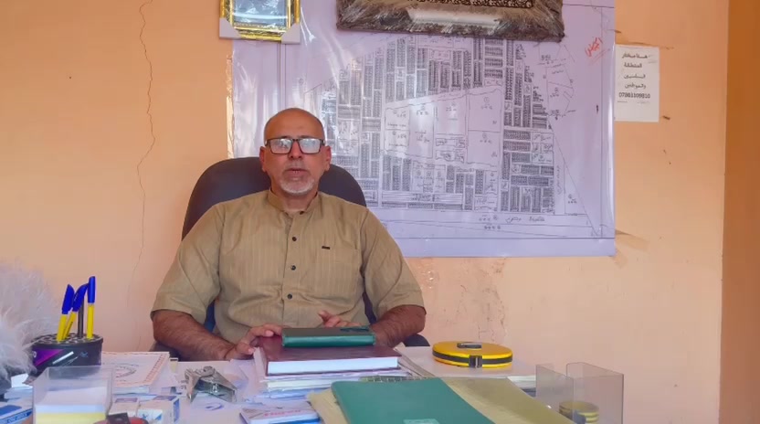 بيت للبيع او المراوس المساحه ٢٠٠ متر يتكون من غرفتين نوم و استقبال و صالح و حديقه داخليه و خارجيه و محل الموقع كاع سيد صباح للعلم البيت بناء جديد للاستفسار الاتصال على الرقم *********** او ***********
