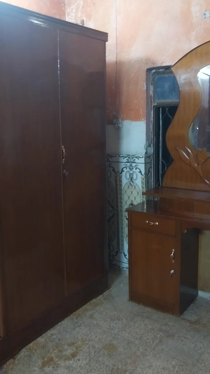 للبيع غرفه خشاب ام ٦ ابواب جديد خشب صاج ثقيل درجه اولى سعر ٨٥٠ العنوان ميسان قضاء المجر ستفسار  ***********
