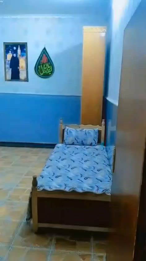مكلف بالنشر اي معلومة الاتصال بصاحب الرقم

السلام عليكم
بيت طابو صرف للبيع
المساحة ١٠٠ م مربع
يحتوي على غرف نوم عدد ٤
صحيات عدد ٢
الموقع الامين الثانية قرب اسواق كرار الوائلي
للاستفسار الاتصال ***********
