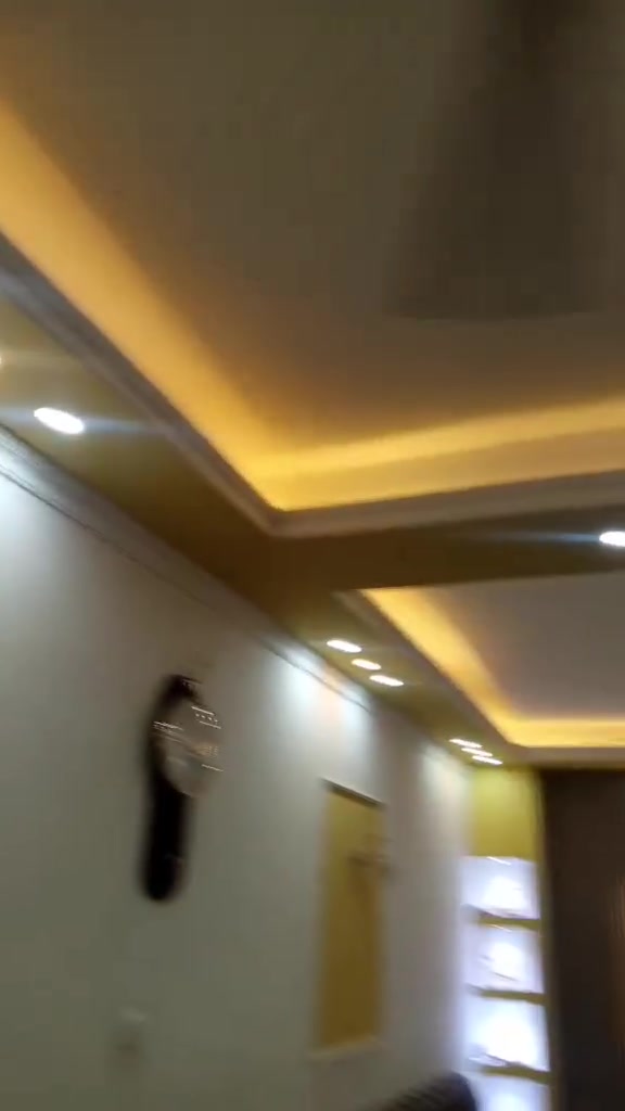 السلام عليكم 
بيت طابو زراعي سند 125 مبني ثلاث طوابق كامل مكمل. ع اخر حبايه.  وكلشي موظح بل فديو
الموقع العبيدي الزراعي. حي الحسين خلف محطه الوقود   المنطقه كامله خدمات مي ومجاي وكهرباء وتبليط اي استفسار *********** واتساب
