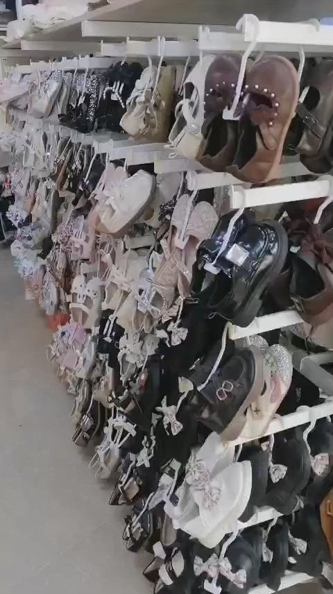 ئەدمینی بەڕێز بەئیجازەت 420 جوتە ماستەر کوالێتی هەموی بەسەر یەکەوە بەسیعری زۆر هەرزان ***********
