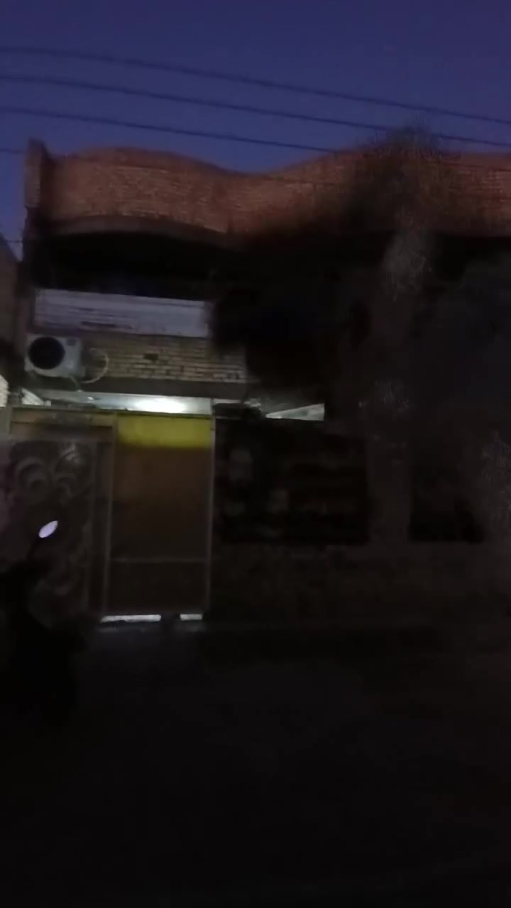 سلام عليكم توفر عندي بيت مساحه 200متر --الجبهه 10--نزال20--كلث طوابق البيت ينباع نص وينباع كله والبيت يرهم مشتملات لا واحد مستثمر يرم العائله جبيره
موقع البيت البلديات المعسكر قرب سيد هاني شارع المرور
المنطقه كامله خدمات مجاري ماي كهرباء الاستفسار اكثر ***********الرد واتساب مازنجر السعر خاص حسن العقار 
سلام عليكم توفر عندي بيت مساحه 200متر --الجبهه 10--نزال20--كلث طوابق البيت ينباع نص وينباع كله والبيت يرهم مشتملات لا واحد مستثمر يرم العائله جبيره
