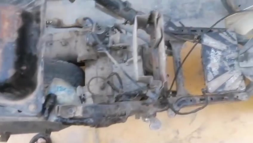 متاح دراجة مثل ماواضح بل تصوير محرك نضيف ماكس ودبلات وتايرات نضيفة غراضهة شغالة ونضيفة ابيع واقع حال سعر ٥٠ هذا رقم صاحبهة ***********
