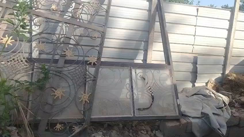 باب سحب 3امتار للبيع وباب ثاني اربع طلاكات نفس النقشه هم للبيع


**إذا كنت صاحب هذا الإعلان وتريد حذفه لأي سبب، رجاءا أرسل رسالة إلى الدعم الفني**