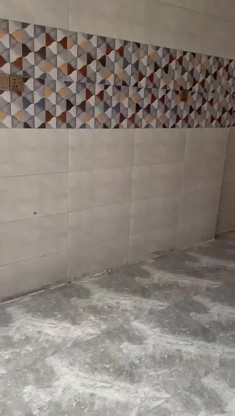 دار للبيع 
50متر طابقين ونص ركن جاهز وفارغ حاليا 
سند 25
قريب من كرار الوائلي 
استفسار ***********
