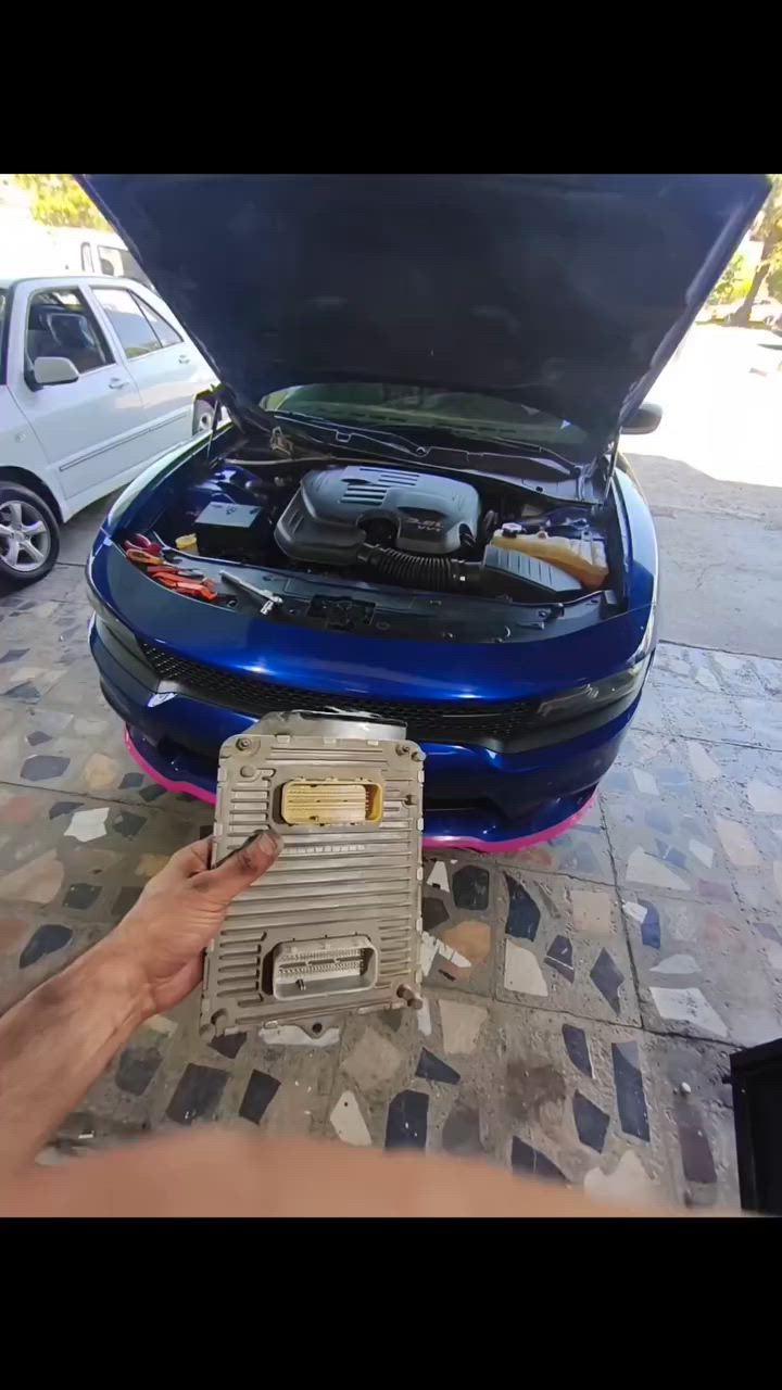 چارجر 2021 3.6L  
🟢 برمجة انهاء دوانز على البانزين العادي 
🟢 برمجة فتح السرعة الى 270 كم/ساعة
🟢 برمجة المراوح اول درجة تبدأ 90 والثانية 96 حسب طلب الزبون
🟢 تعريب الشاشة
الأمير للبرمجة وصيانة السيارات، البياع شارع المحكمة او الطابو قرب اشارة البياع بالخدمي مجاور اصباغ جوتن 
***********
***********
 #چارجر #جارجر #دوج #جيب #كرايسلر
