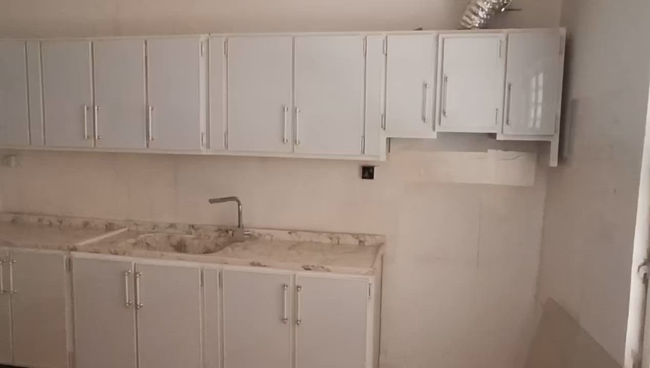 كاونتر جديد للبيع سبعه متر تزكام أصلي مرمر أصلي استخدام اقل السنه العنوان الحمزه الغربي لتواصل واتساب
***********
