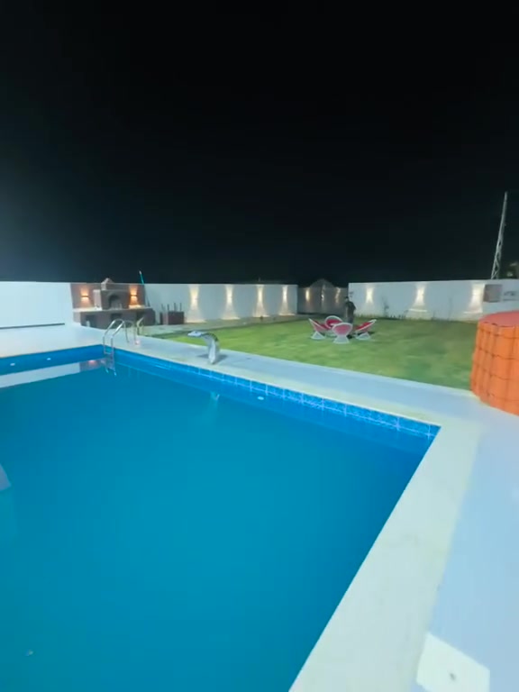 السلام عليكم توجد مزرعه للايجار اليومي مزرعه الامراء  الموقع الدوره البوعيثة للستفسار عل هاذ الرقم ‭***********‬
