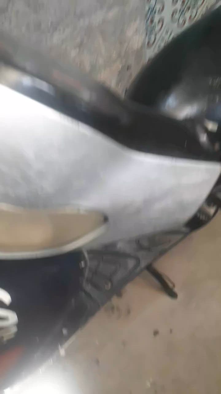 السلام عليكم لخوان
دراجه للكزز باماها مكفوله كفاله عامه 
الدراجه كلششي شقال بيهه 
اشاير لايت عالي ناصي ابريكا كدام وره 
حساس  كيلو متر كلشي 
ابدراجه ٢٧٥وبيهه مجال مستعجل عل بيع 
متواجد عل فيس وانه بالخدمه ولتوضيح @إشارة 
وياهه كفر هديه مني 
العنوان حيانيه حي الاصدقاذ


**إذا كنت صاحب هذا الإعلان وتريد حذفه لأي سبب، رجاءا أرسل رسالة إلى الدعم الفني**