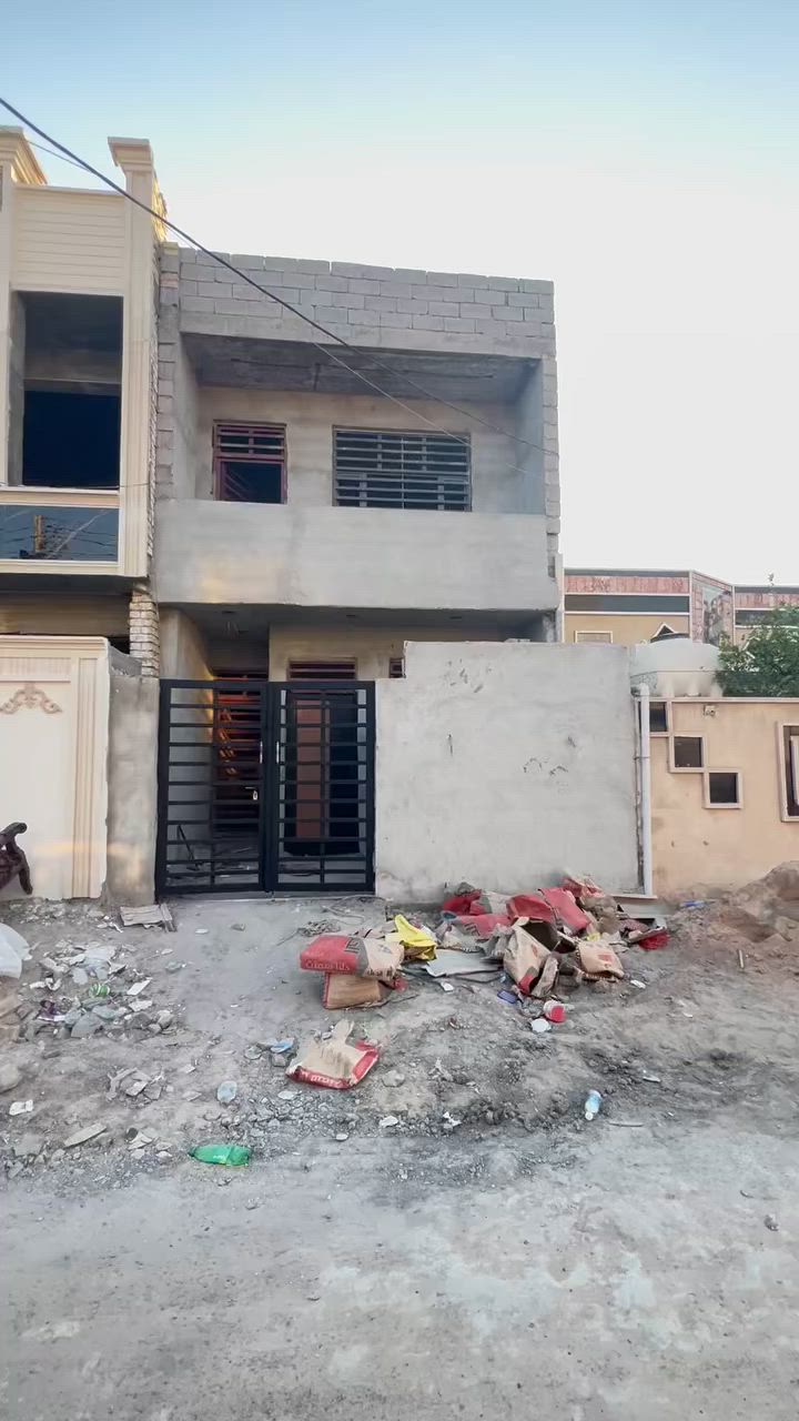 سلام عليكم 
مشتمل قيد لانشاء مساحه 100 
واجهه 5
نزال 20
قضاء الراشديه منطقه لانتصار شارع ابو عمار الشريفي 
***********حسين
***********حيدر
