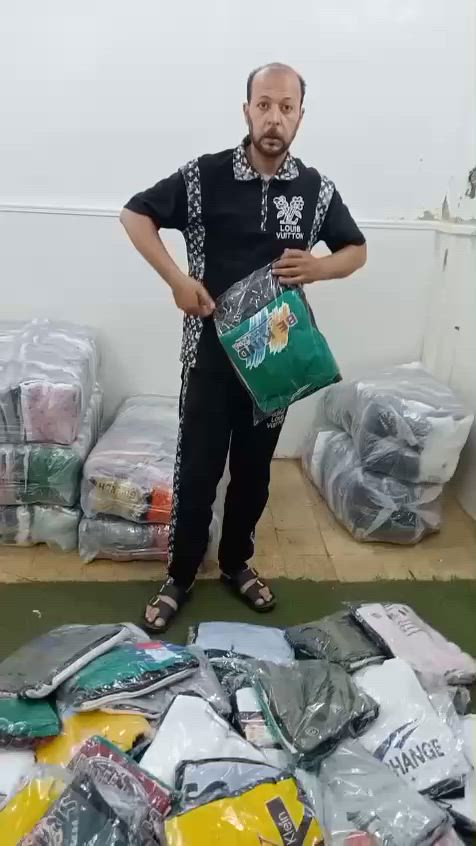 بسم الله توكلنا على الله 
تكرار بفضل الله 
تيشرت رجالي قطن 100٪
تلبيس من 60 ك ل85 
السعر 55 جنيه


**إذا كنت صاحب هذا الإعلان وتريد حذفه لأي سبب، رجاءا أرسل رسالة إلى الدعم الفني**