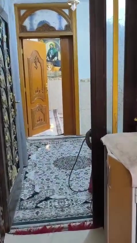 بيت في كربلاء كنطرة السلام 150مترركن علاطريق الزواريبعدعن الامام2كيلوعن  لل أستفيار اتصال علا الرقم ***********
