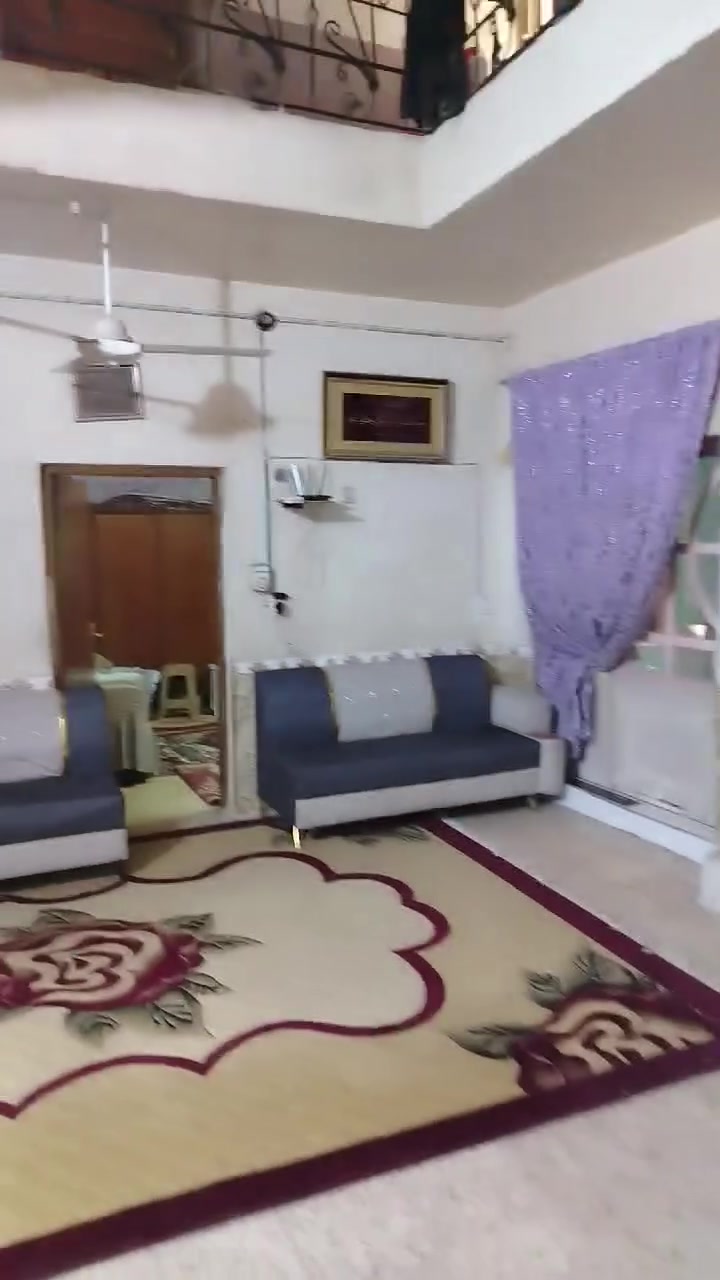 بيت للبيع في حي العدالة النجف الاشرف 200 متر خلف شارع المستوصف طابقين شارع 15 يرهم مراوس ب100متر نفس الحي للاستفسار الاتصال على الرقم التالي *********** واتساب

