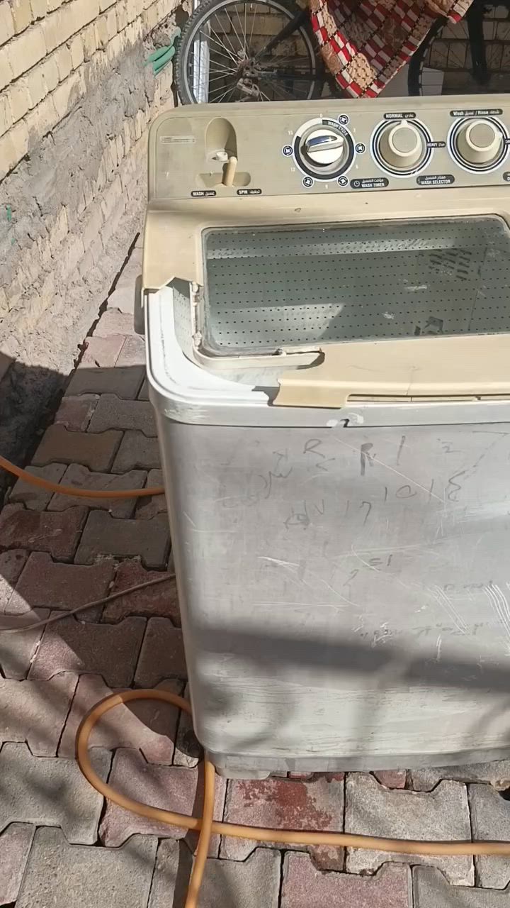 لبيع


**إذا كنت صاحب هذا الإعلان وتريد حذفه لأي سبب، رجاءا أرسل رسالة إلى الدعم الفني**