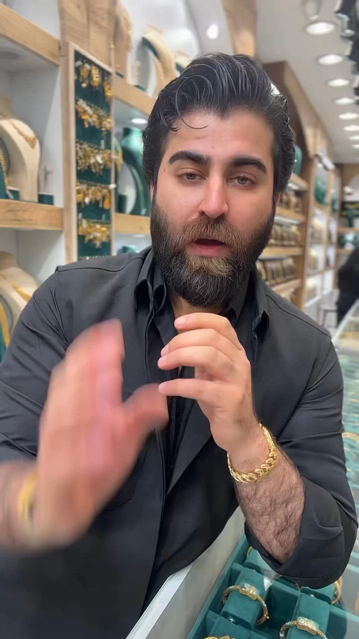 علقوا  و اتوقعوا صح وشاركوا الفيديو 
ومباااااااااااااااااااااااااااااااااااااااااااااااارك 
عليكم الفوووووووووووووووز بالذهب
مجوهرات بغداد 
المنصور تقاطع الرواد داخل قيصريه الكوخ القديم مجوهرات بغداد ***********
