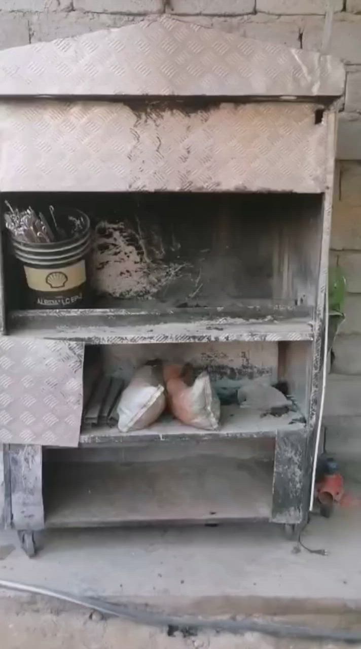 سلام عليكم

يوجد أغراض مطعم مستعمله للبيع
شوايه دجاج غاز
ومنقله كباب
وباترينه (حمايه تمن ومرق) كهربائية
كلش نضيفات. للاستفسار الاتصال عل رقم التالي
***********
