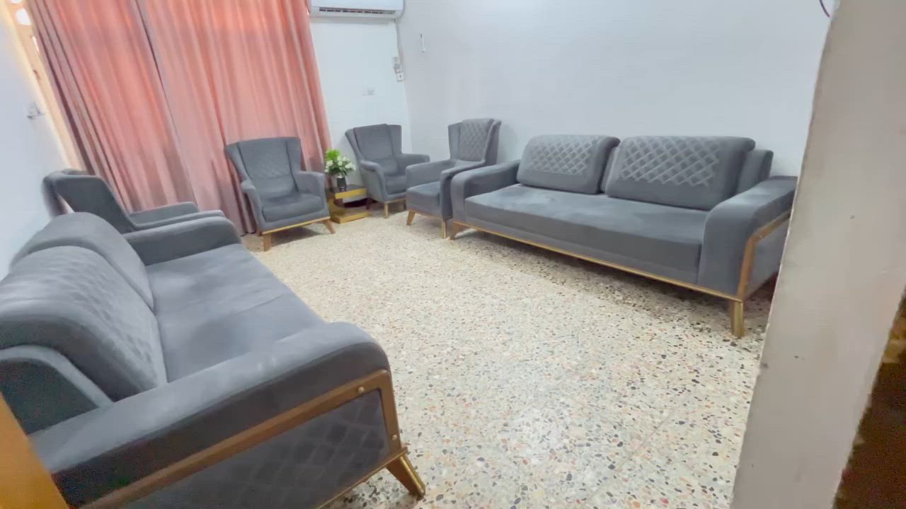 السلام عليكم .. تخم 10 مقاعد اشتريتة بمليون و250 وجديد كلش مابي أي عيب ولا ضرر محافظين عليه
اريد ابيعة ب800 وبي مجال بالسعر 
عنواني بغداد الحرية


**إذا كنت صاحب هذا الإعلان وتريد حذفه لأي سبب، رجاءا أرسل رسالة إلى الدعم الفني**
