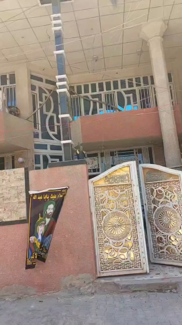 السلام عليكم
دار للبيع  مساحة 144 متر 
الموقع بغداد مدينة الصدر قطاع 49 ثاني بيت على شارع العام 
البناء حديث درجة اولى 
البيت يحتوي على طابقين 
الطابق الاول استقبال 9*4 +صالة عدد 2 +صحيات داخلي وخارجي + غرفة نوم +مناور عدد 2 
الطابق الثاني غرفتين + صحيات  
دار يصلح الى نصفين 
للاستفسار اتصال على هذا رقم 
***********
