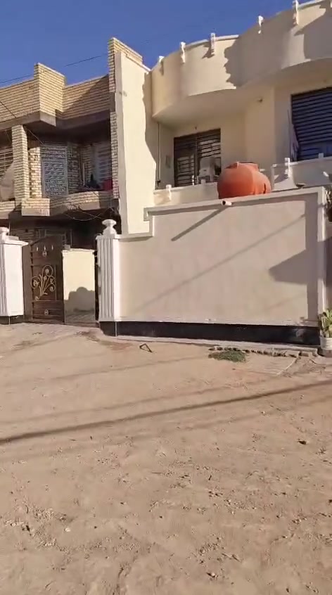سلام عليكم بيت البيع مستعجل عله بيعته َمحموديه حي العسكري بناة جديد مساحة (١٥٠) ا لبيت عليه مبادره المبادره باقي عليه ٩٥ اتريد اتوفيهن كاملات أحول بسمك صافي  المطلوب ٥٥ مليون والشراي هوي يوفي الباقي  ***********
