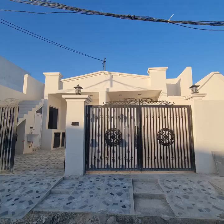 دارين لبيع ١٠٠مترفول مواصفات سقف مغربي فول كاشي كركوك دروازة على طريق سليمانيه مقابل جامع خديجة كوبرى موبايل ***********كورك*********** البيت جديد صفرمامسكون بيه البيت بيه غرفتين نوم استقبال مطبخ صحيات كراجي مطبخ حار هول
