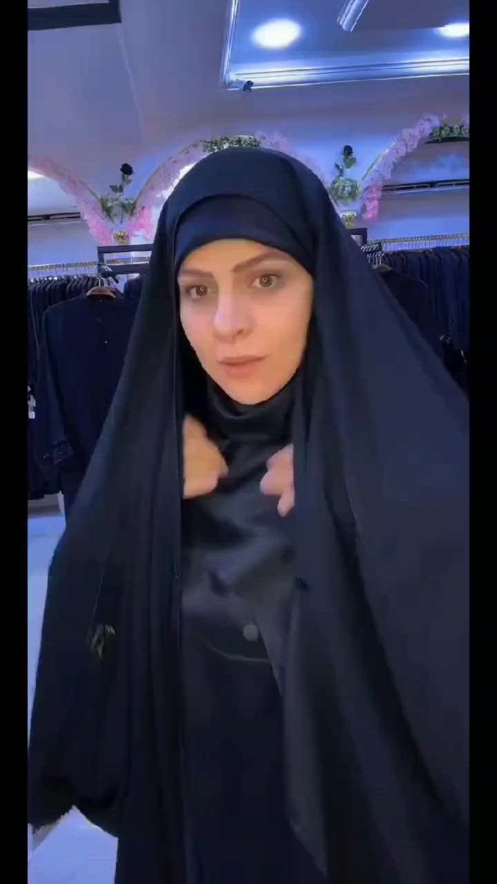 موديل لقاء 

يجي فجة وحدة وفجتين خبان

جرجيت كوري الاصلي 45

#يتوفر_لدينا_جملة_ومفرد  
#الأنيقة_للعبايات #موديل_جديد #توصيل_5_الاف_لجميع_المحافضات 
#بنات_العراق


**إذا كنت صاحب هذا الإعلان وتريد حذفه لأي سبب، رجاءا أرسل رسالة إلى الدعم الفني**