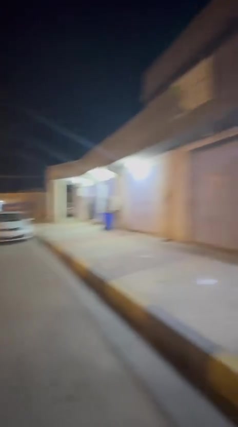 العنوان والاسعار كلشي موضح
الحلاليق على كيفكم ويه الفقره هم خطيه داروهم
تواثل
***********
تحجز وتجي بلوقت اليعجبك
