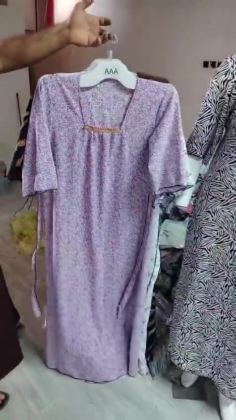 جمله فقط
دشداشة نسائي 
                
سعر الدرزن 42 الف

                    قياسات L...xL...xxL
         
توصيل بغداد 5 الف

توصيل محافظات 6 الف

 *********** مع واتس اب
