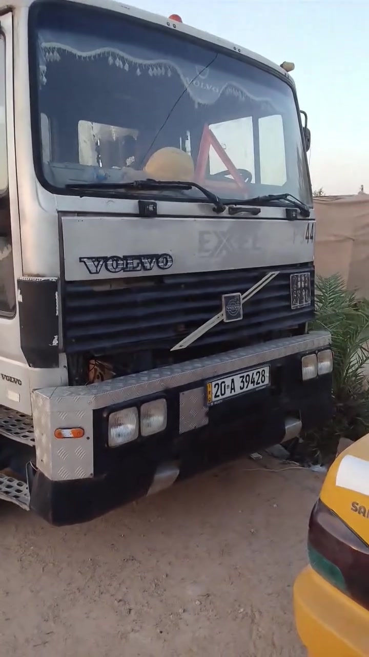 اللهم صل على محمد وآل محمد
كرين فالفو موديل ٩٤
٧ طن ٢ سلايت كفاله عامه تحويل مباشر مكان نجف
السعر ١٧٠ $  بي مجال بسيط
للاتصال ب ***********
