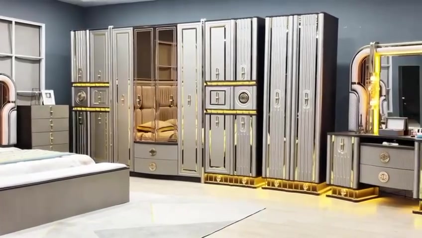غرفه تركيه مستخدمه شهرين فقط
السعر2700 وبيه مجال بسيط 
تواصل وتساب فقط ***********
