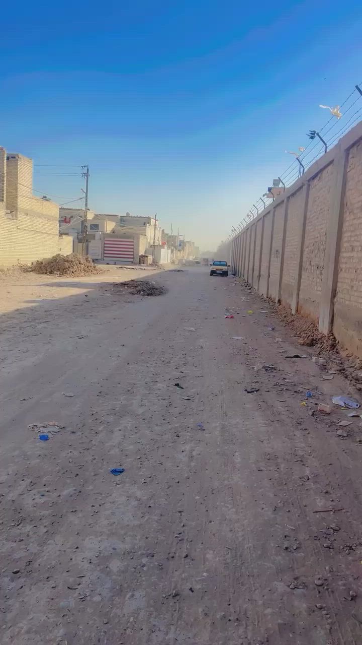 سلام عليكم بيت بخضراء دسيم مساحه 190واجهه 10 نزال 19بيت جاهز بنيان طابوك شغل درجه الاوله مال جناي غرفتين نوم وغرفه فوك شارع 20مقابيل طاقه المنطقه يشتغلون بيهه هاذه شهر تتبلط ***********
