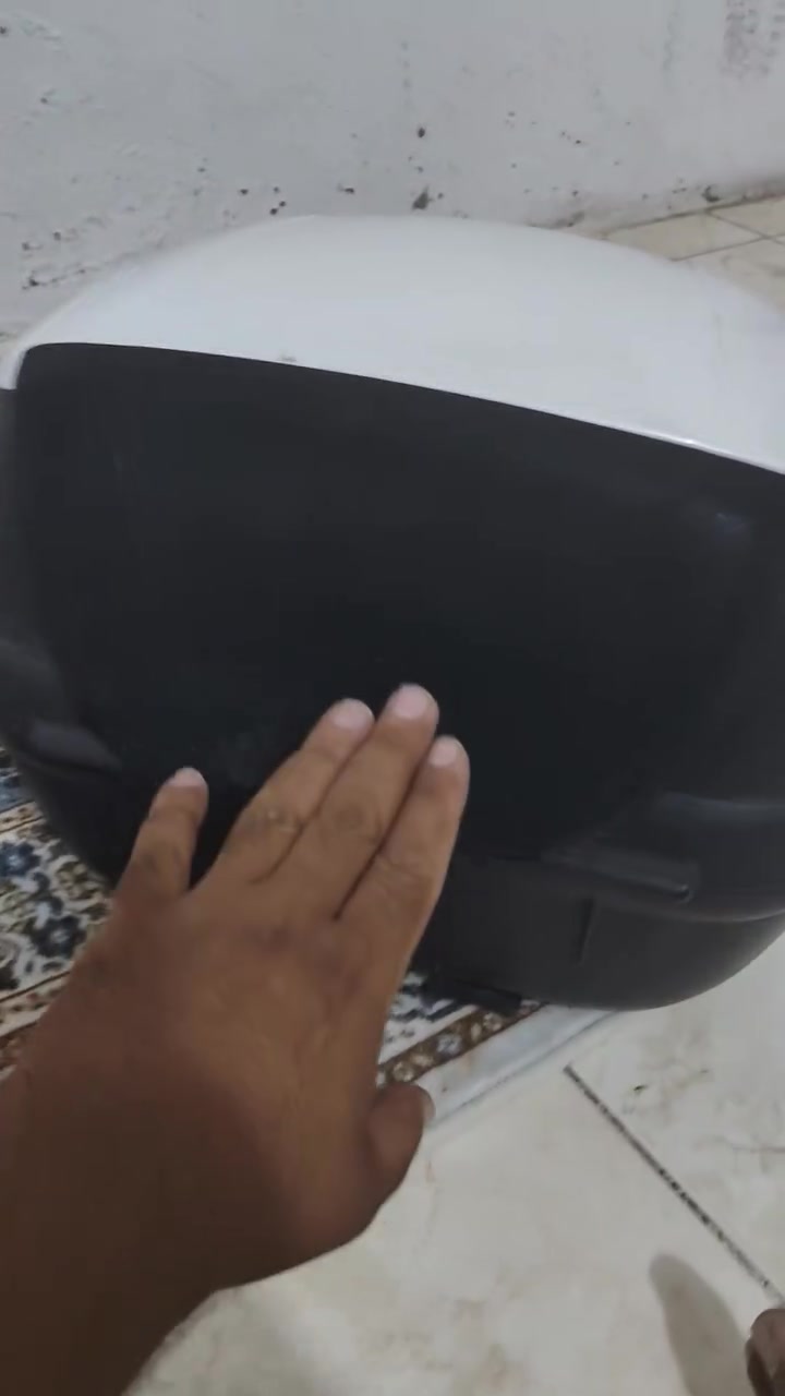 للبيع السعر 75 وبيه مجال
***********
