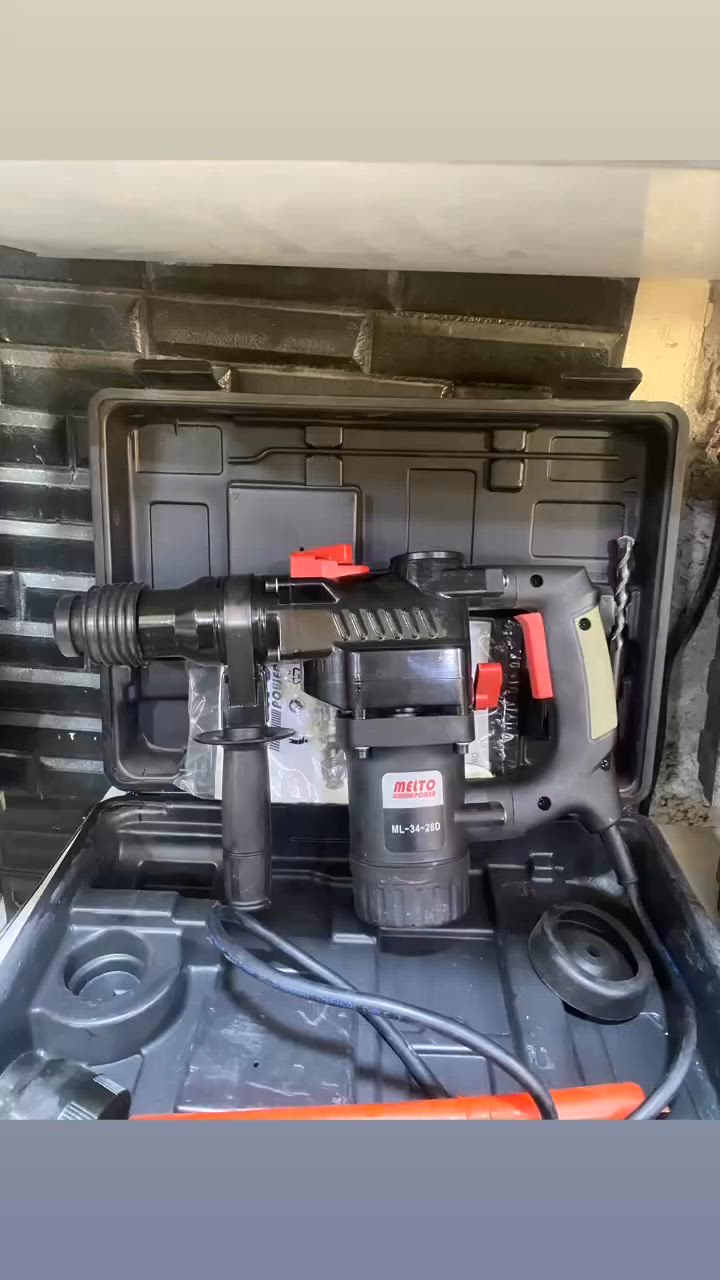 متوفر دريل همر شحن+ كهرباء ؛ماركه melto الماني 900w ملف نحاس 100/100 و ماركه mukete  بطاريه لثيوم 88v 
تواصل: ***********
*********** عنوان خانقين شارع حسينه كبير عالم الاوربي محل ركن
