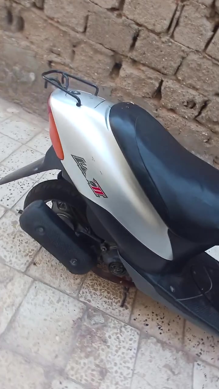 سلام عليكم درجة لبيع وكيل شلعه معدل السعر 400وبيها مجال الشراي يرسلني وتساب *********** مكاني المجر الكبير

